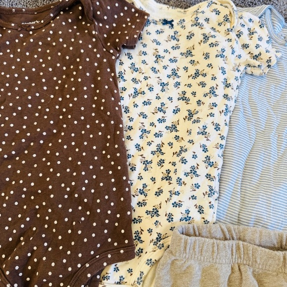 Carter’s | Bodysuit Set - Picture 5 of 7